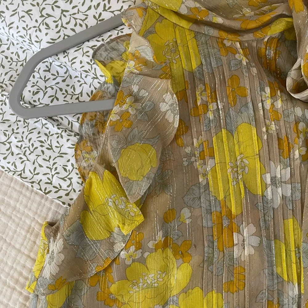 Veronica Beard Dali Silk Halter Top Yellow Floral Pyrex Threading Size 6 - Picture 3 of 15